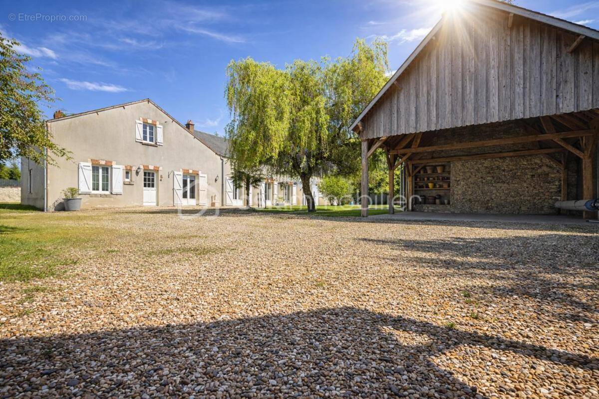 Maison à SAINT-LYE-LA-FORET