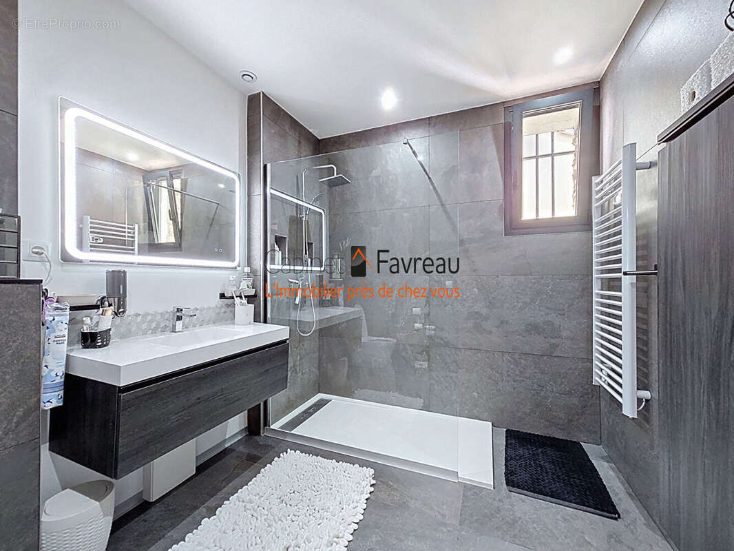 Maison à RIS-ORANGIS