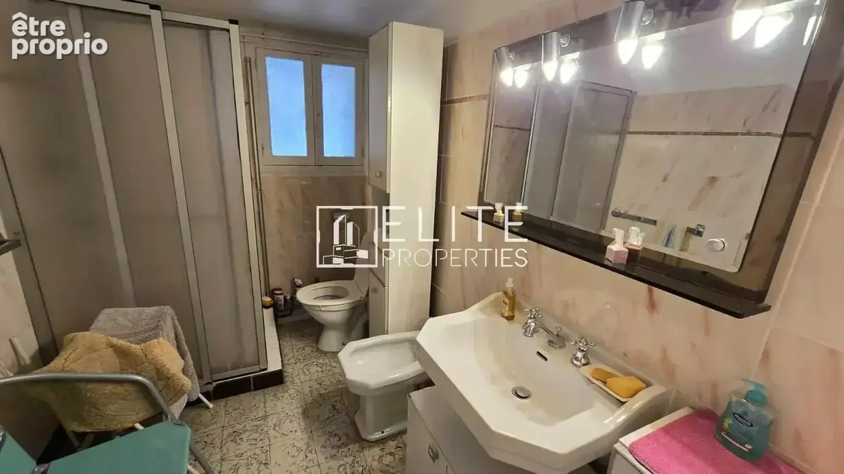 Maison 6 pièces - 2 appartements 3 pièces + garage – juan-les-pins - photo 13