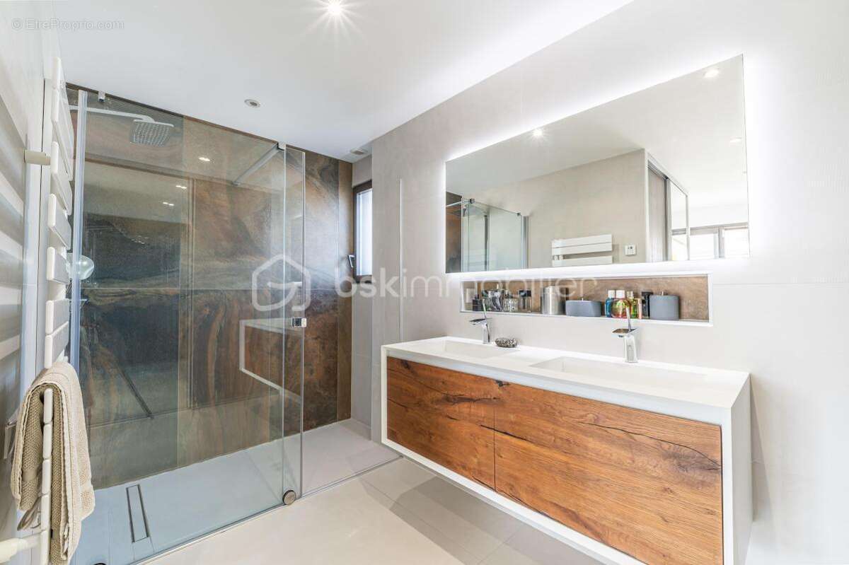 Magnifique T4 type Villa sur le toit / Vue mer / Terrasse + solarium 150 m² - photo 16