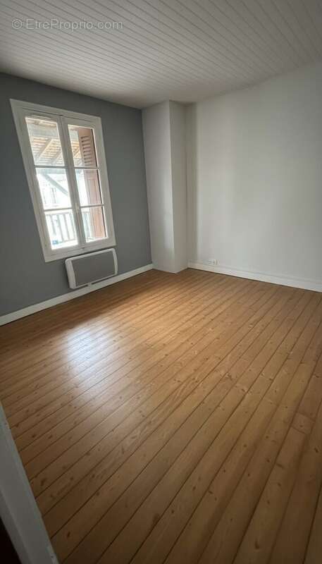 Maison à VILLEDIEU-LE-CHATEAU