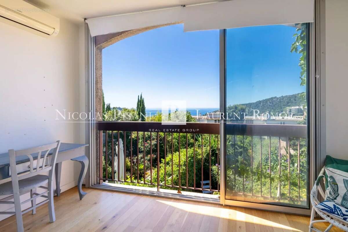 Appartement à VILLEFRANCHE-SUR-MER