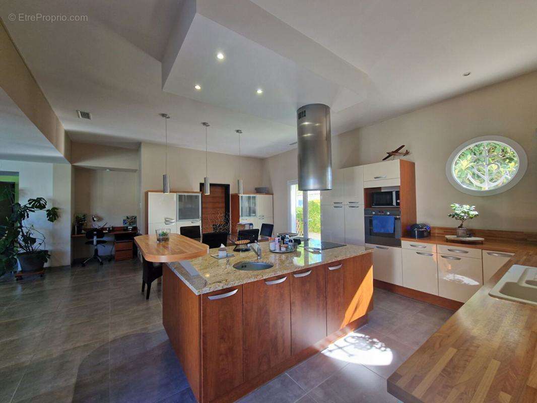 Maison à AIGUES-MORTES