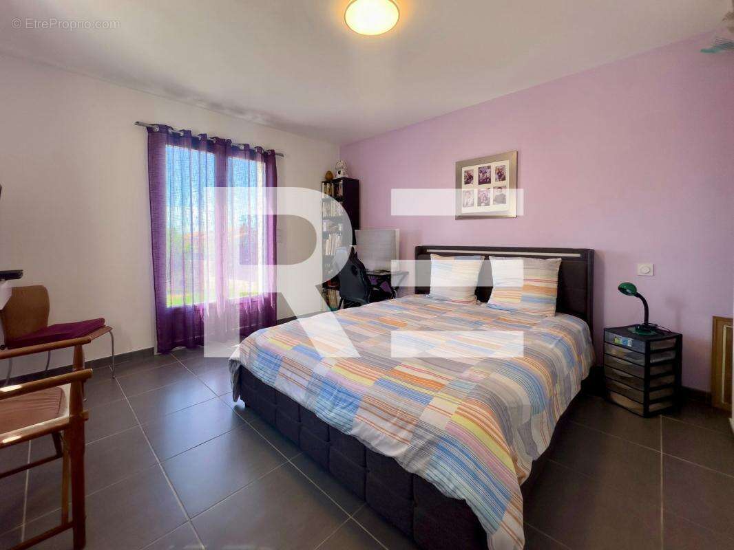 Maison à BELLEGARDE