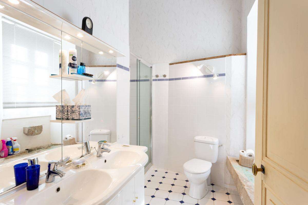 Maison à MARCILLAC-VALLON