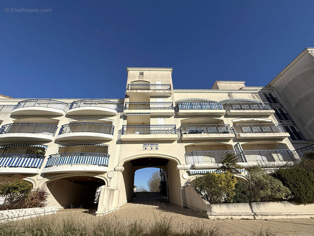 Appartement à VAUX-SUR-MER
