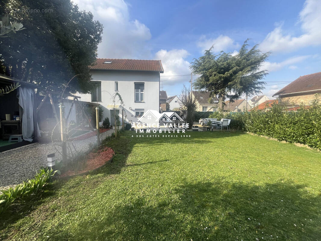 Maison à CORBEIL-ESSONNES
