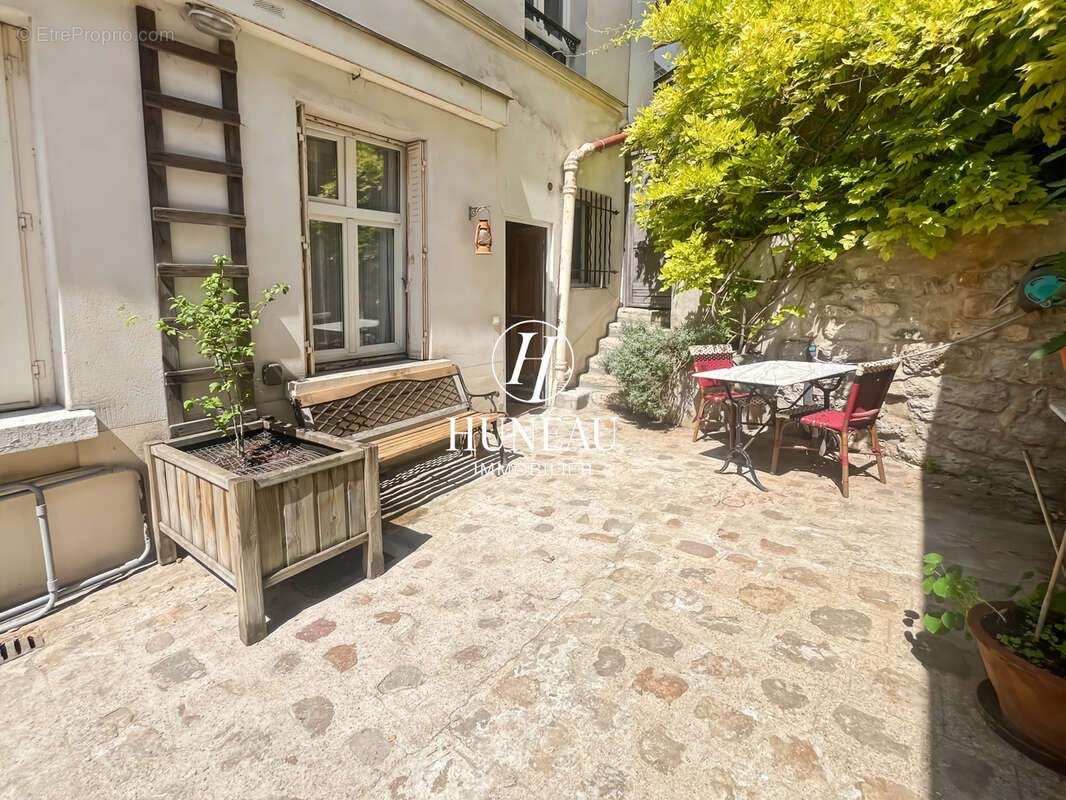 Appartement à PARIS-20E