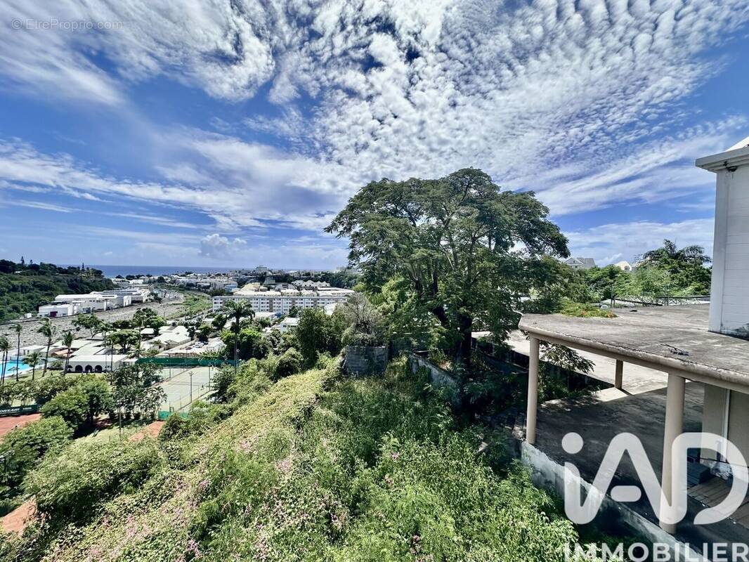 Photo 1 - Maison à SAINT-DENIS