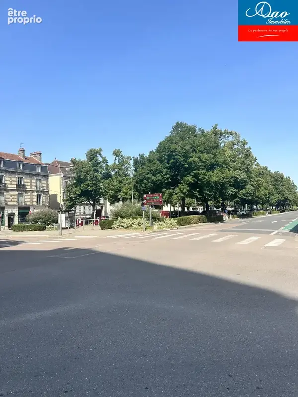 Terrain à TROYES