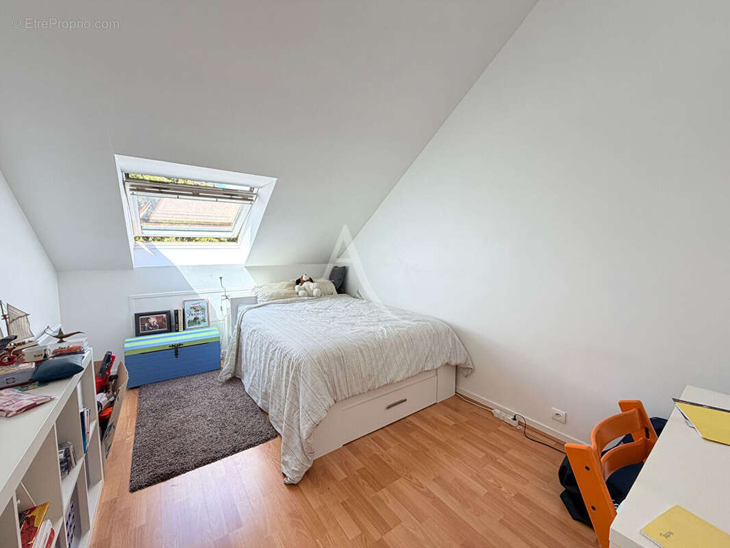 Appartement Gif Sur Yvette 5 pièce(s) 100,07m2 - photo 9