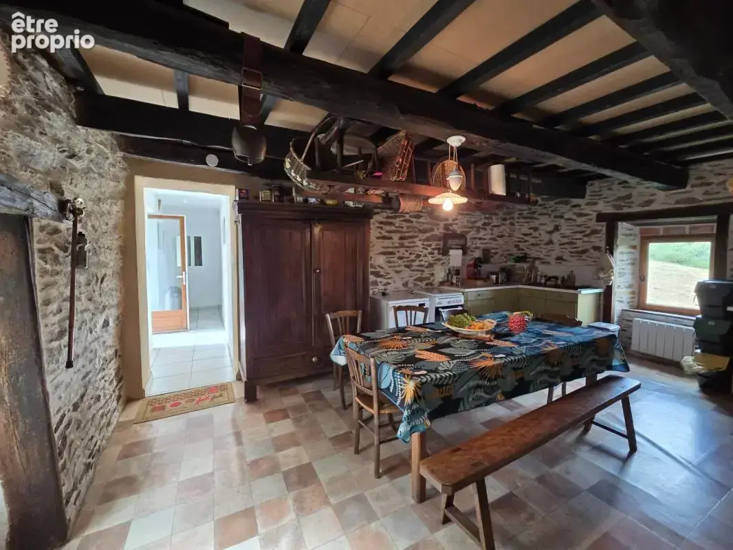 Maison 6 pces, 80 m² avec dépendances, source, terrain de 59 635 m² - photo 4