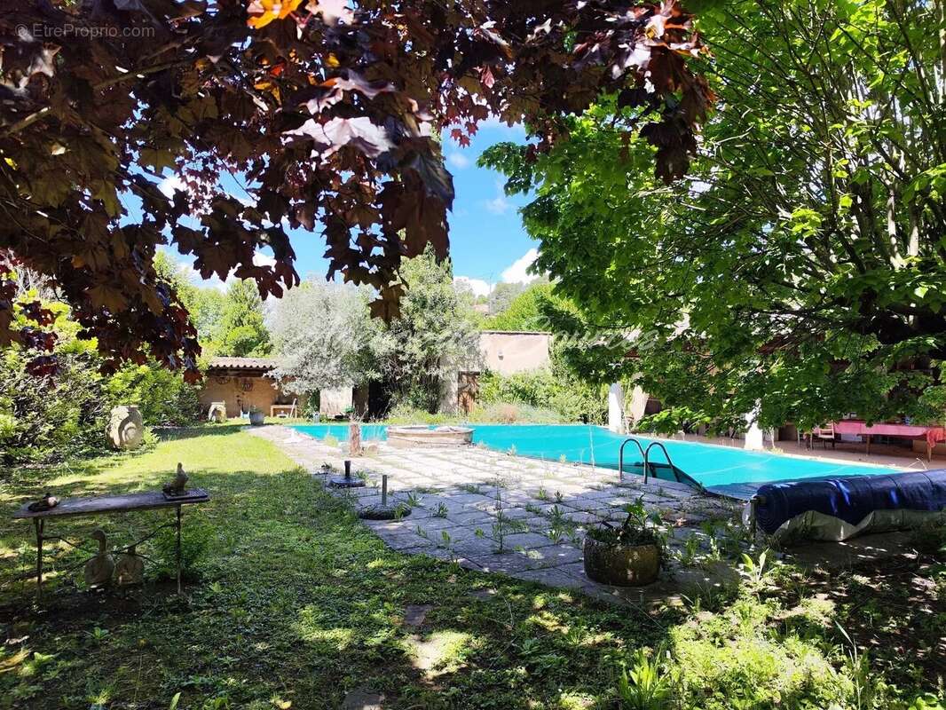 Maison de village avec piscine, garages, remise à Varages - photo 9