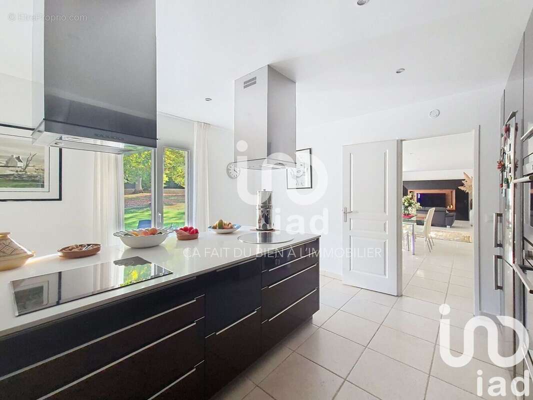 Photo 8 - Maison à LE COUDRAY-MONTCEAUX