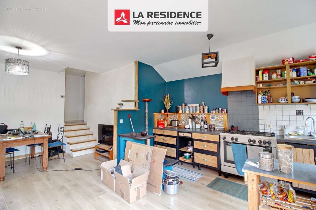 Maison à LES MUREAUX