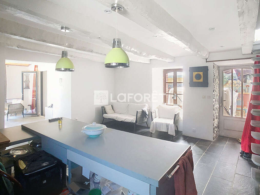 Maison à SAINT-SEGLIN