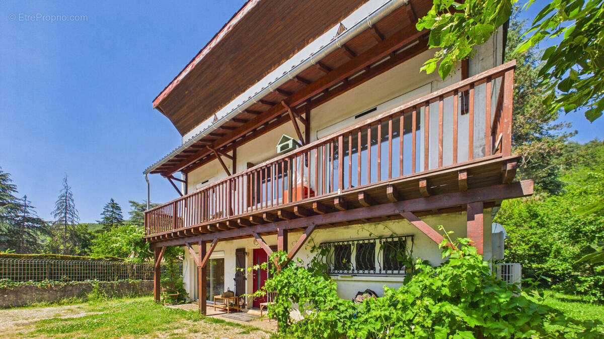 Maison à TOUR-DE-FAURE