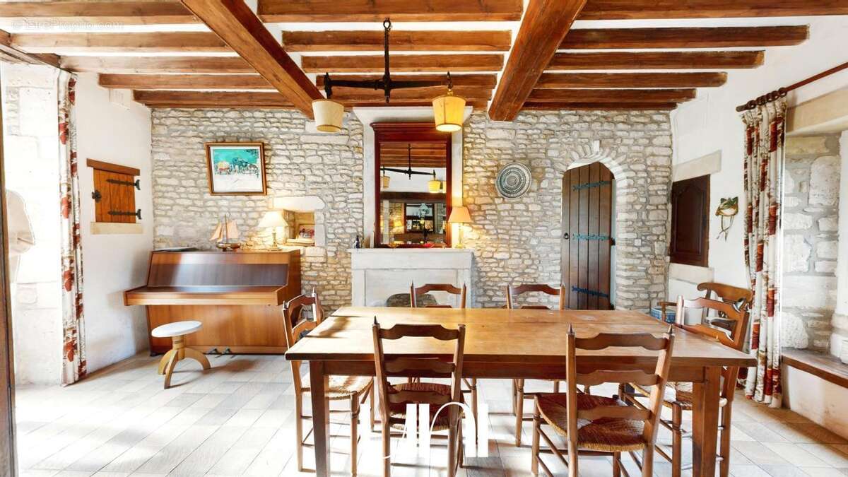 Maison à HERMANVILLE-SUR-MER