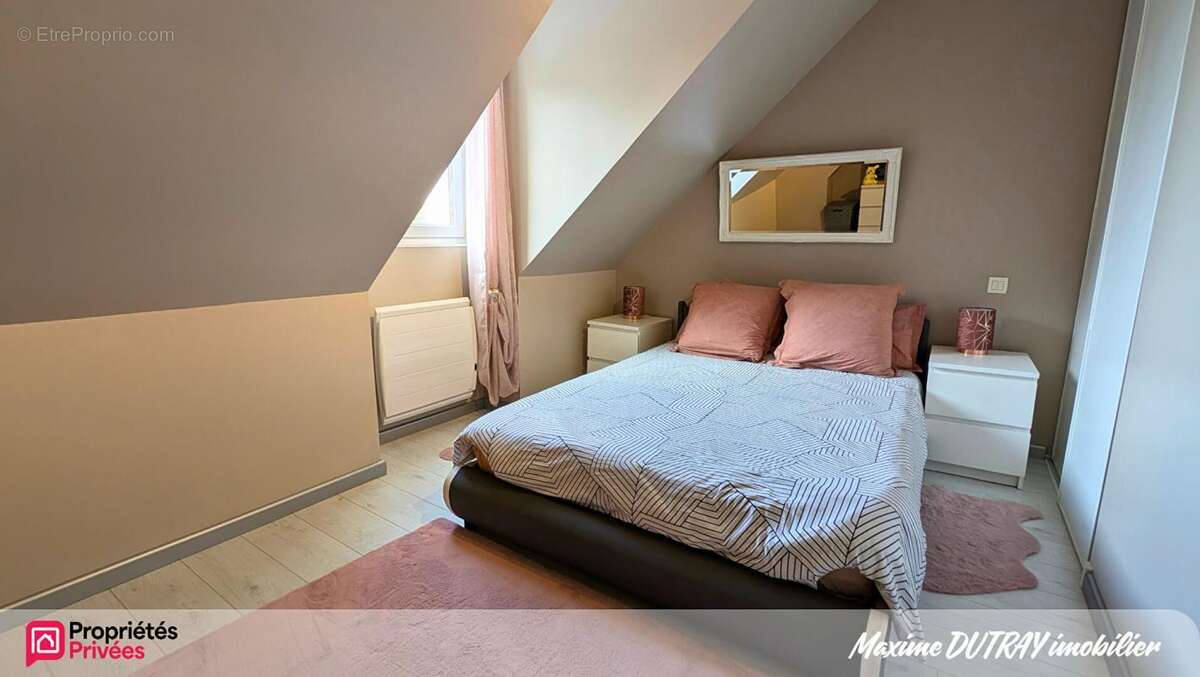 Maison 5 pièces 140m² - Piscine - Dépendance 150m² - photo 10