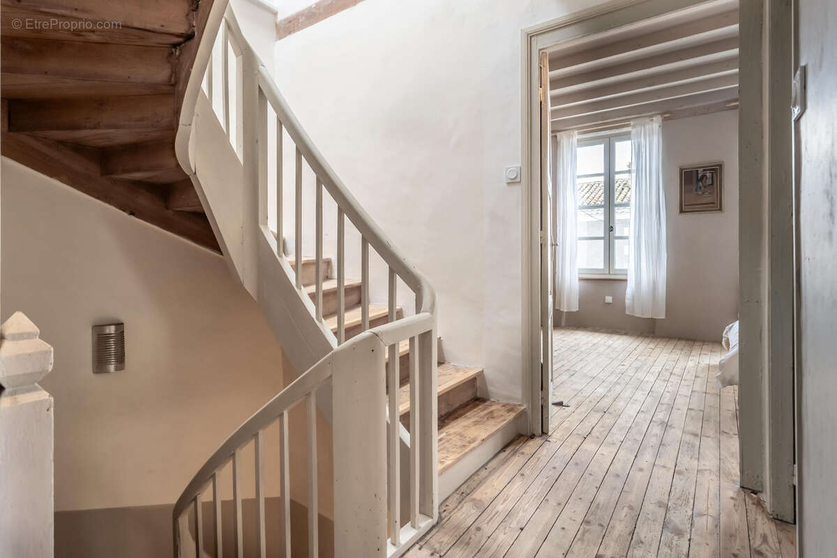 Maison à BOURG-DE-VISA