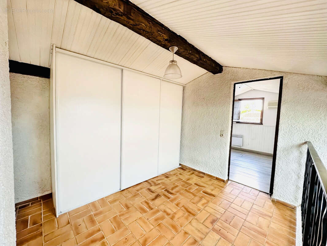 Appartement à LA LONDE-LES-MAURES