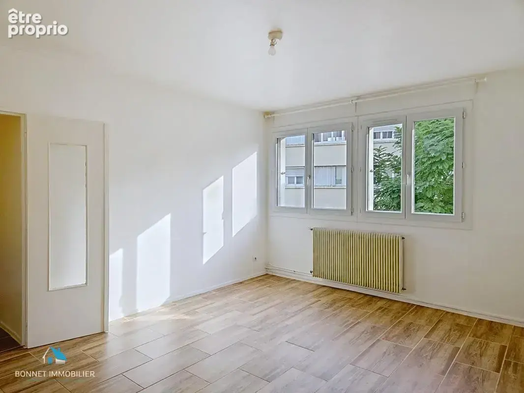 Appartement T3 - 2 chambres - 70 m² - photo 3
