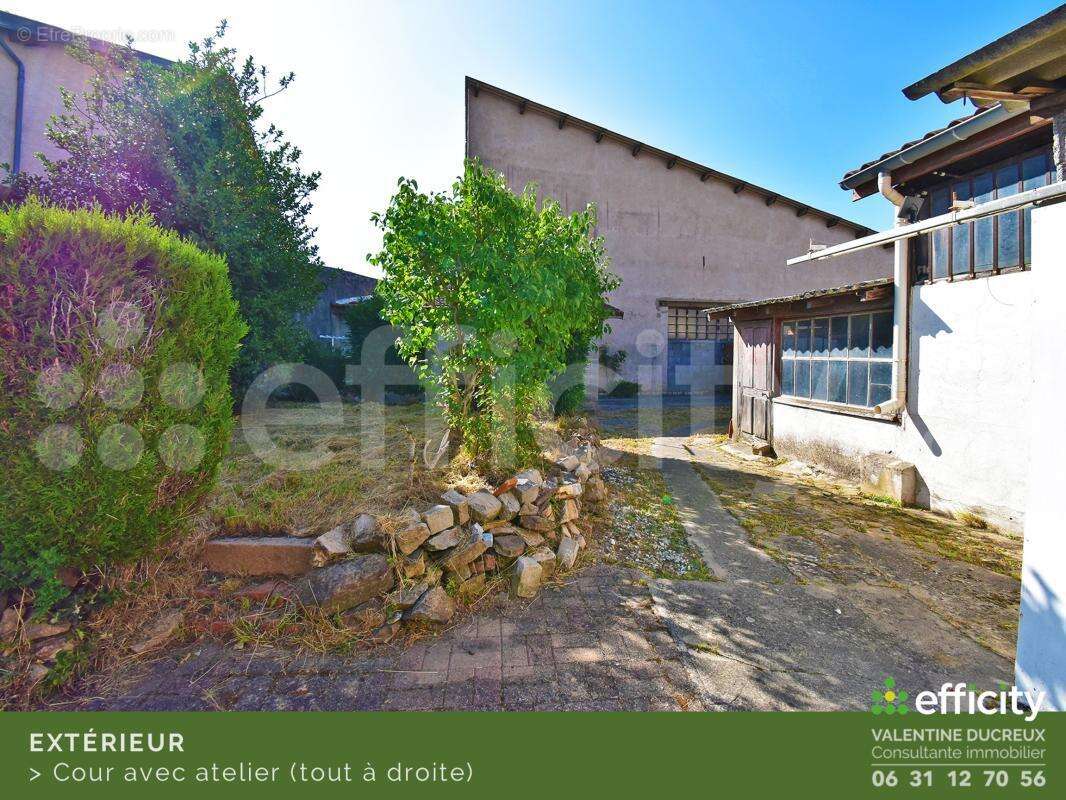 Maison 159 m² à Chazelles-Sur-Lyon  - photo 5