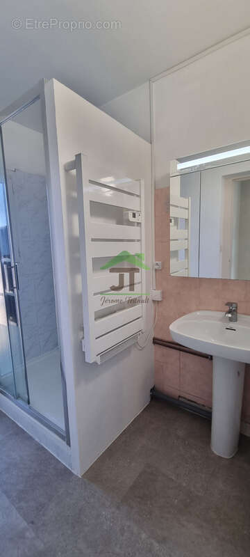 À vendre à Châteaudun (28) : appartement avec 2 chambres - photo 9