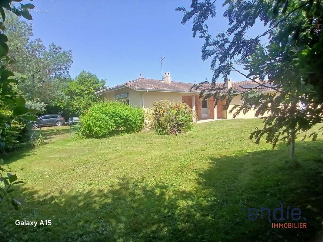 Maison à HAGETMAU