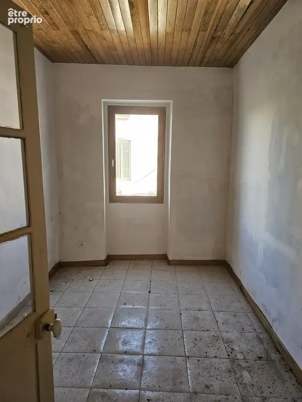 MAISON DE VILLE DE 63 M2 à rénover avec jardin - photo 2