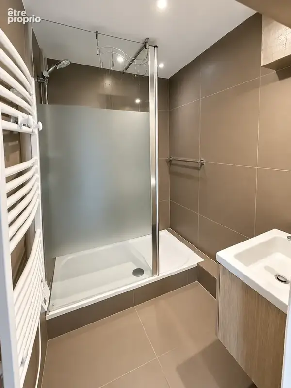 Vieux-nice   3 pièces de caractère   68 m2 utiles - photo 6