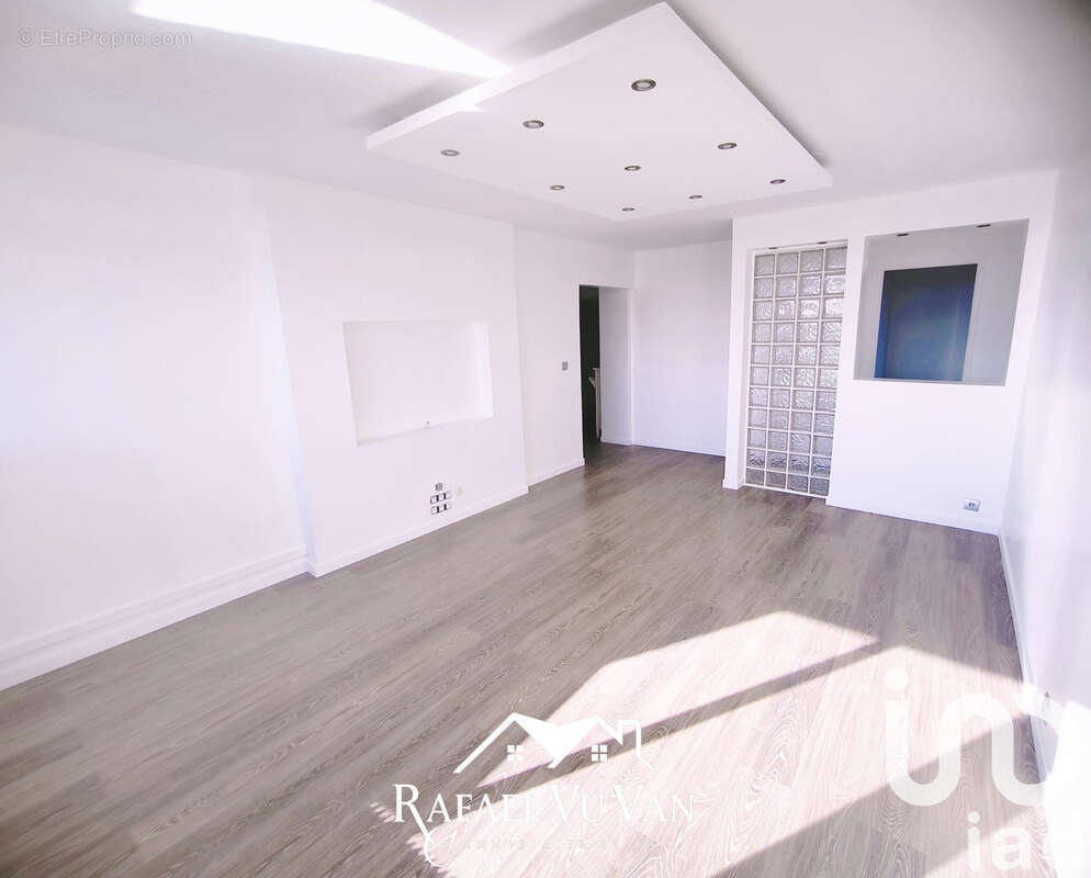 Photo 5 - Appartement à SURVILLIERS