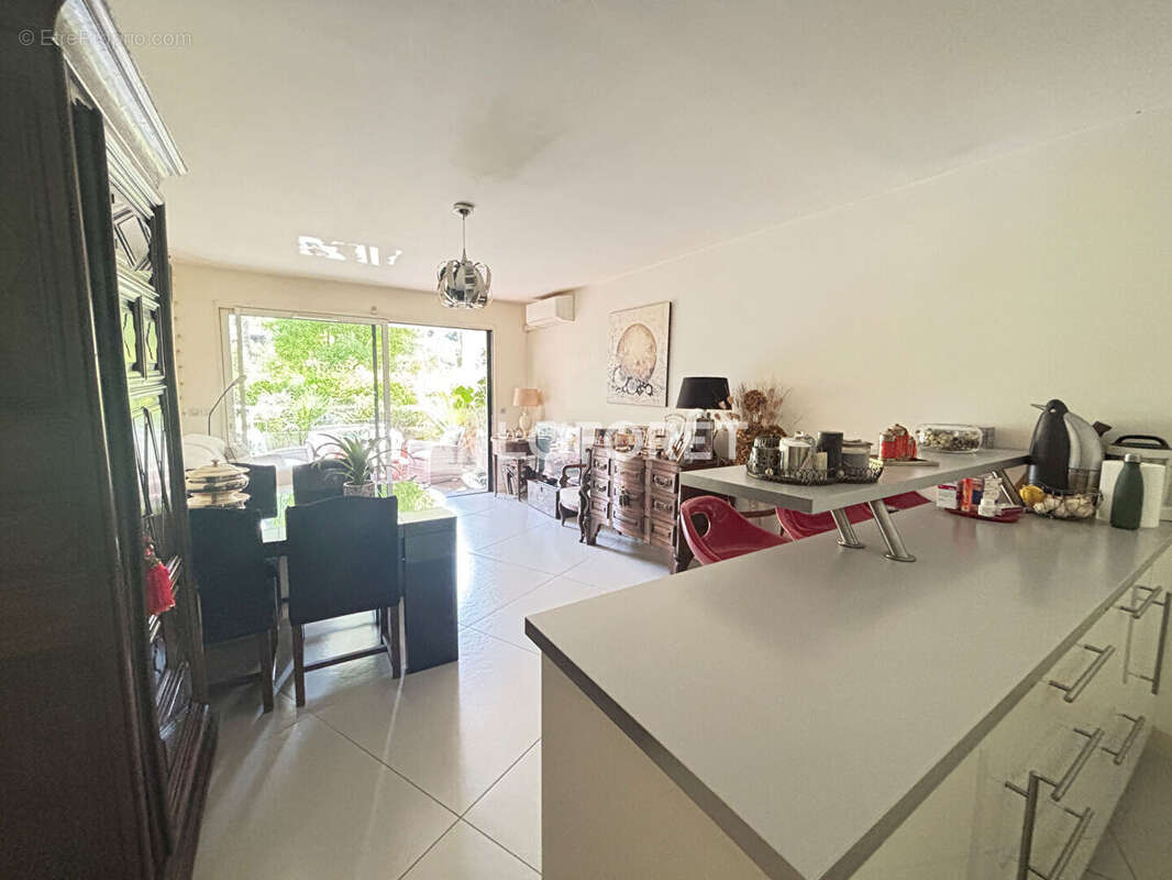 Appartement à LATTES