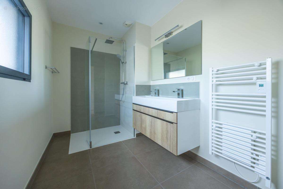 Maison contemporaine de 290m² - photo 4