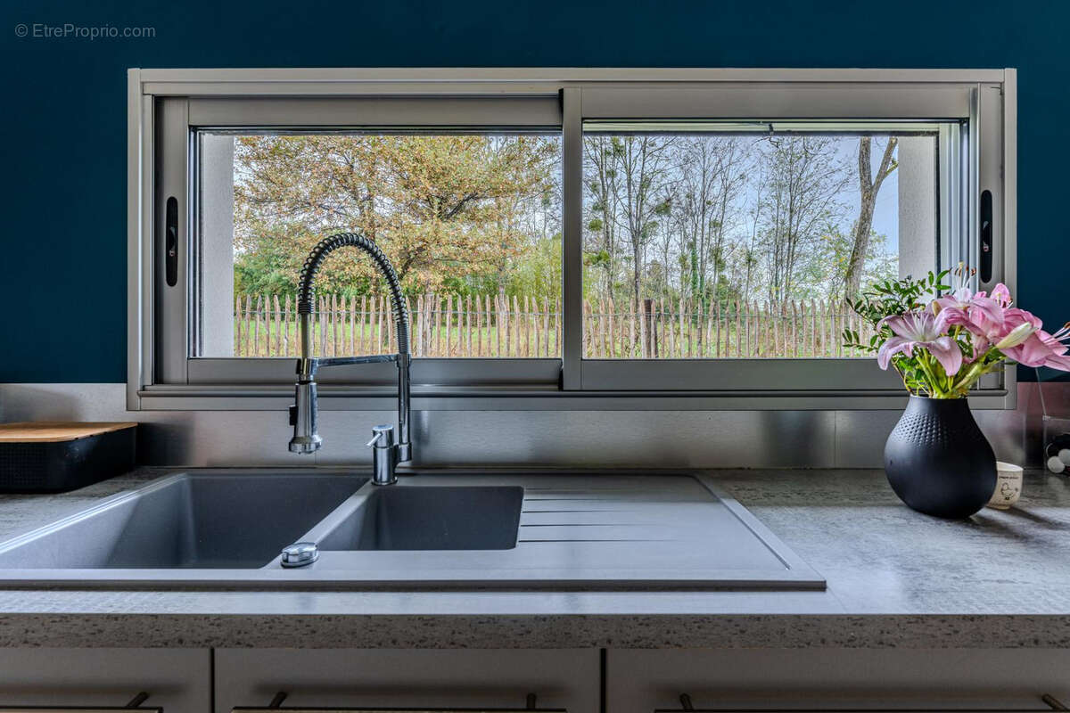 Maison à CAMBLANES-ET-MEYNAC