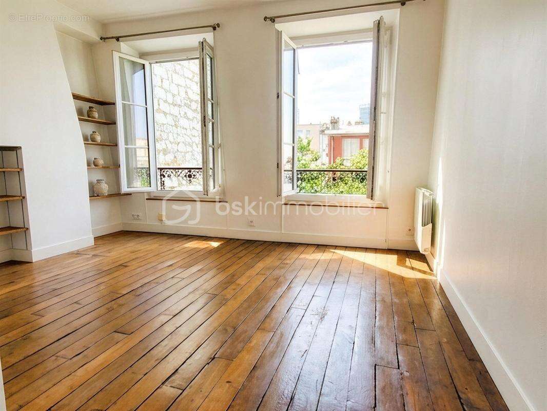 Appartement à PARIS-17E