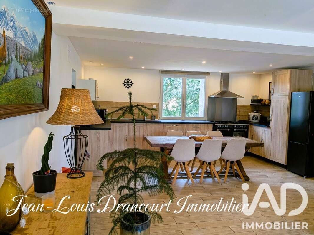 Maison 255 m² à Gibel  - photo 4