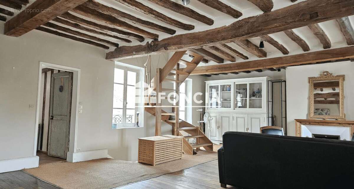 Appartement à FONTAINEBLEAU