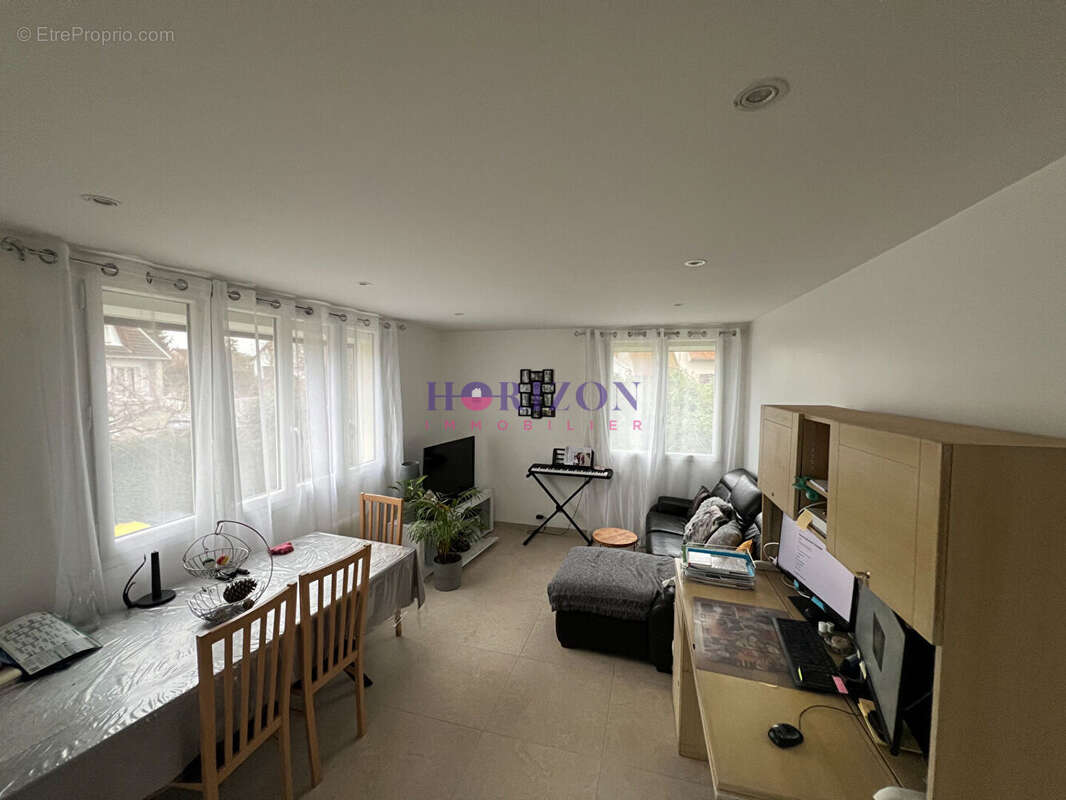 Maison à ORRY-LA-VILLE