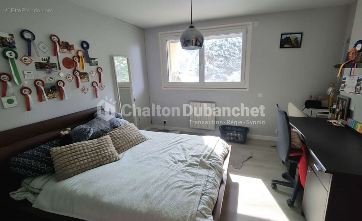 Maison à SALT-EN-DONZY