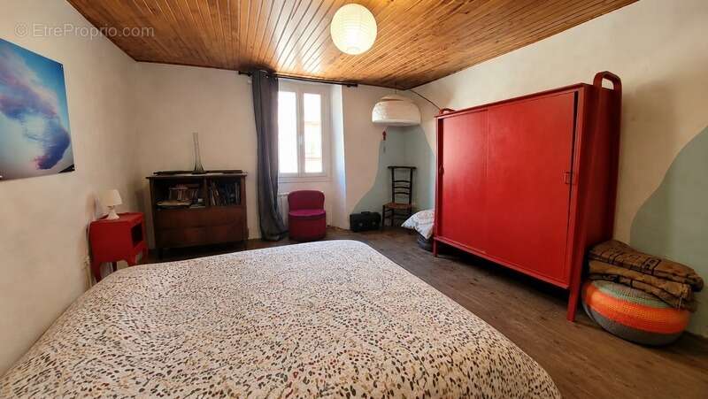 Authentique maison de village de 3 pièces avec cave voûtée et chambre à rénover_SIGONCE (04) - photo 12
