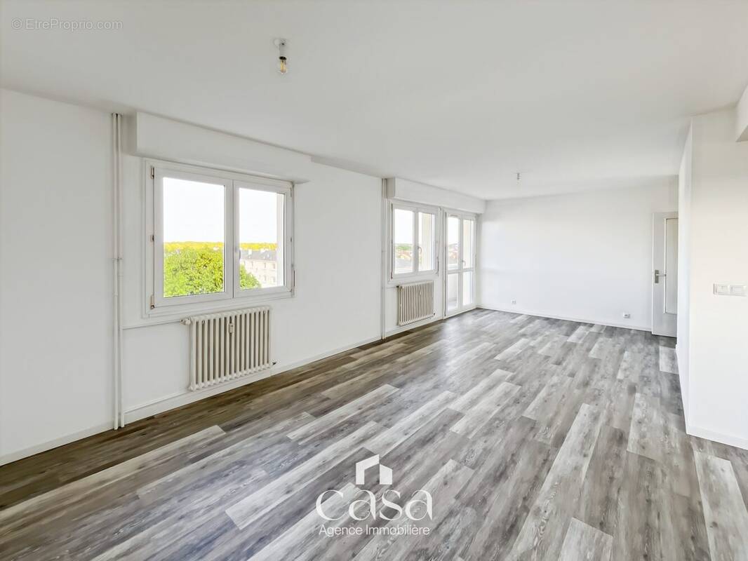 Appartement à MONDEVILLE