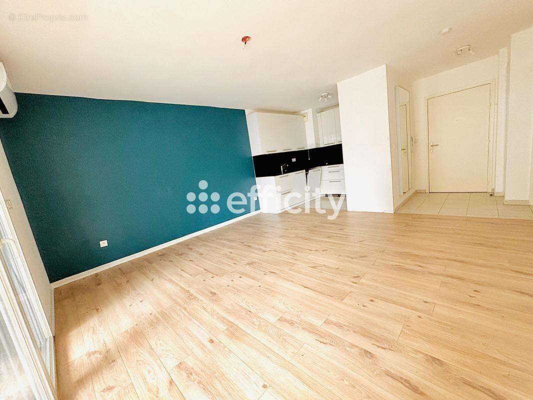 Appartement à MARSEILLE-9E