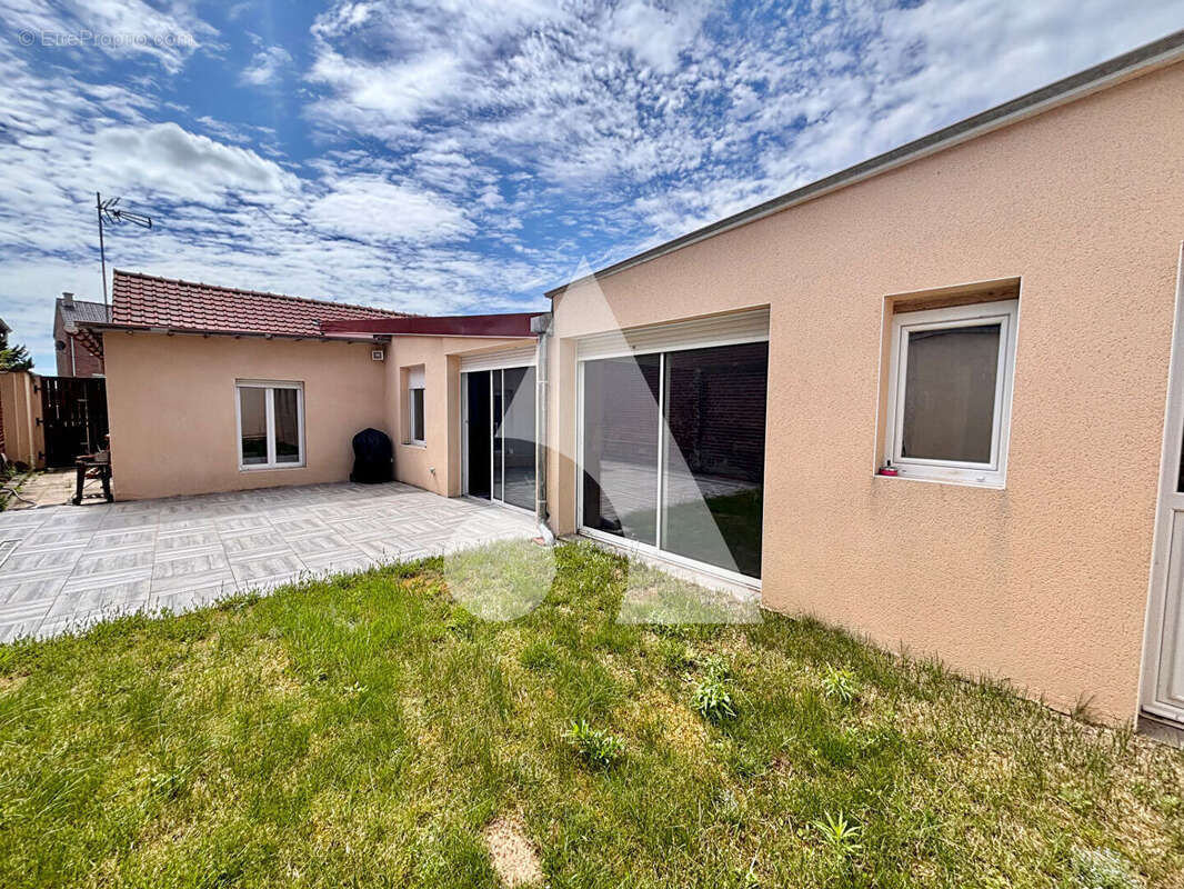 Maison Loffre 4 pièce(s) 210 m2 - photo 9