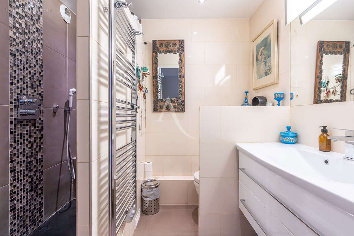 Appartement à PARIS-12E