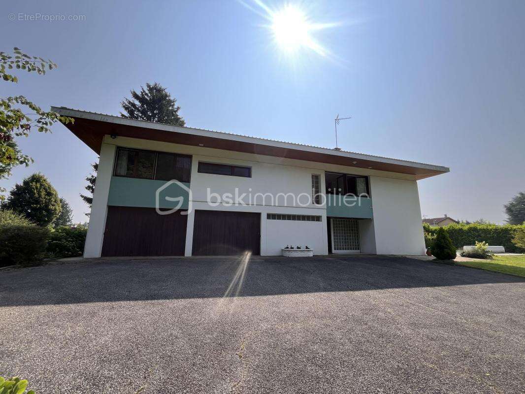 Maison à BOURG-EN-BRESSE