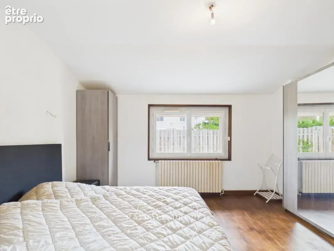 SAINT-CLAIR-DU-RHÔNE – Grande maison familiale de caractère avec 165 m² habitables - photo 11