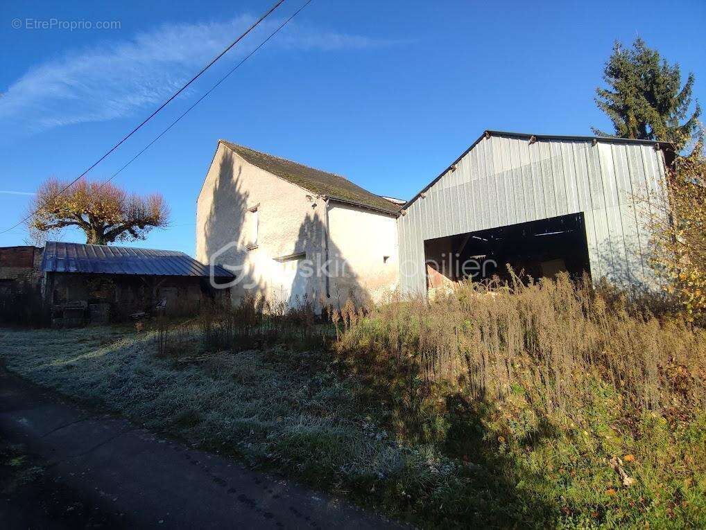 Maison à EPEIGNE-LES-BOIS