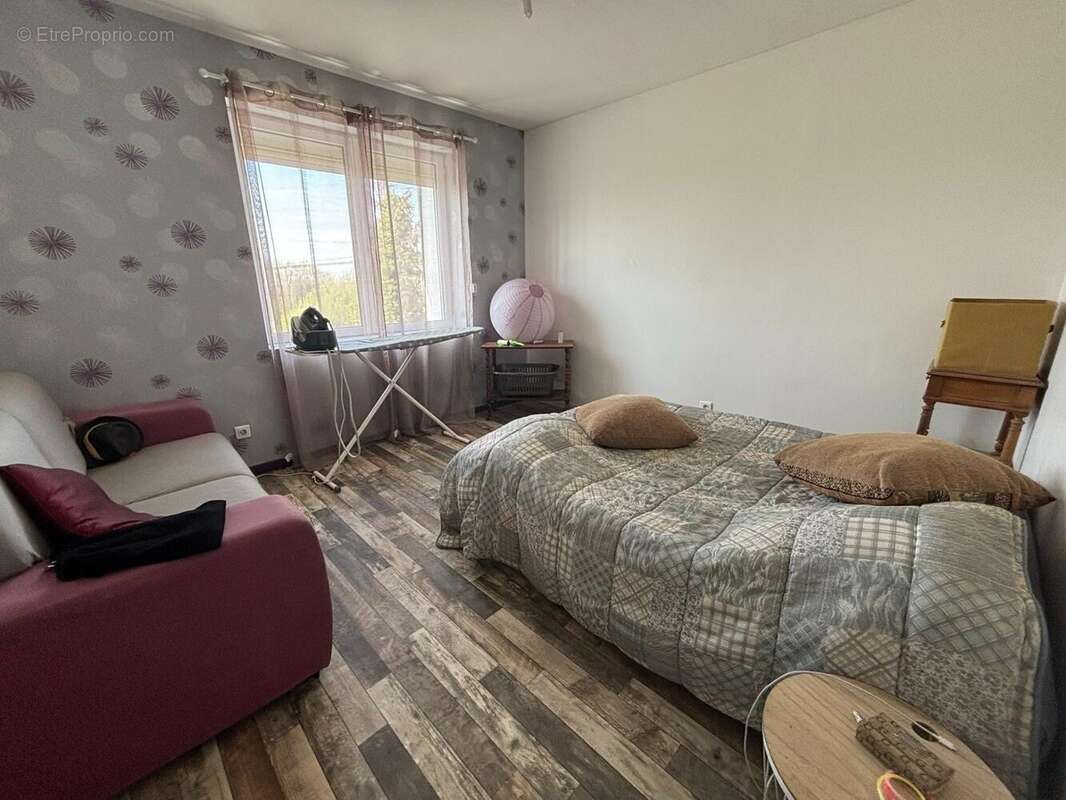 Maison 148 m² à Nizerolles  - photo 8
