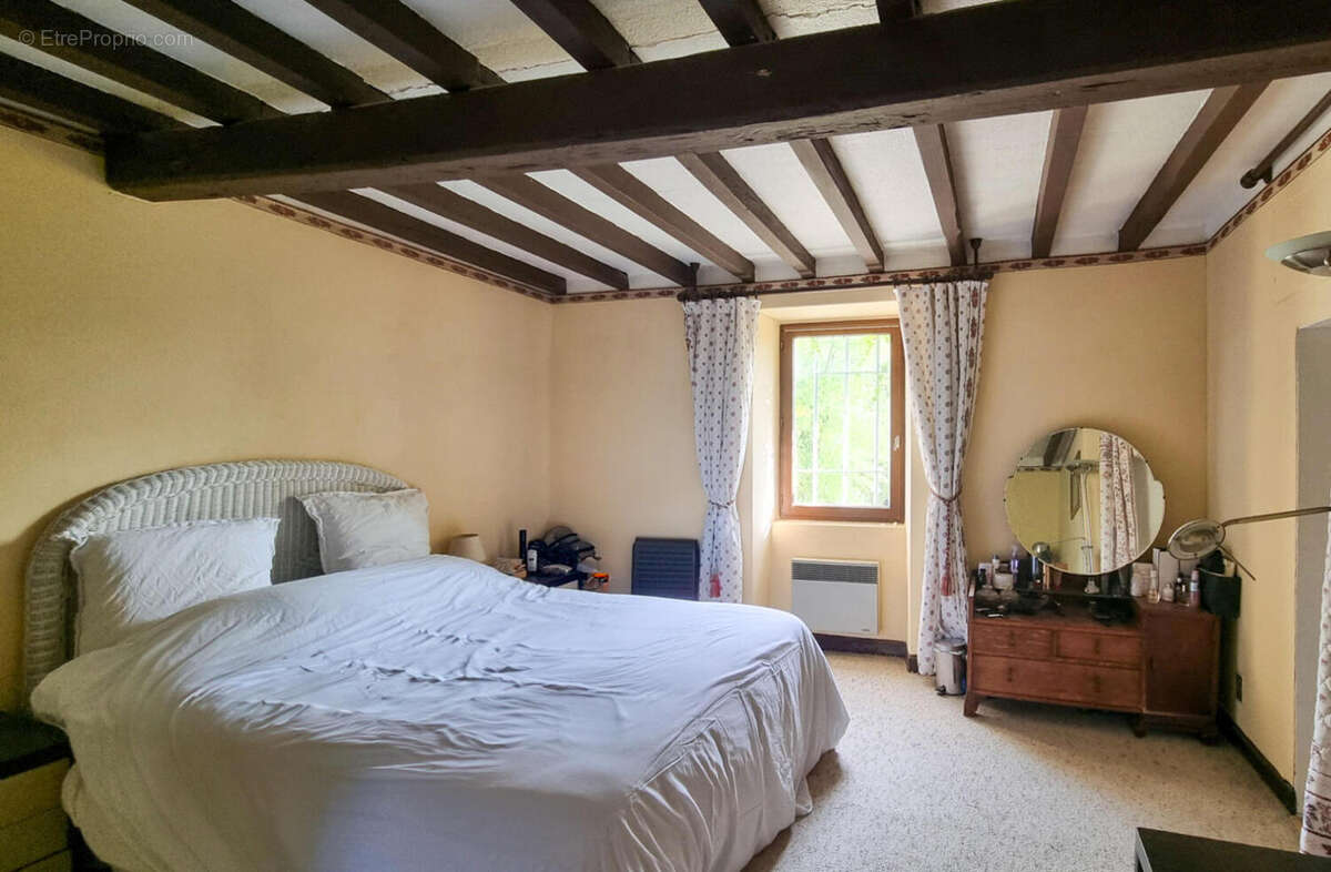 chambre - Maison à PEYREFITTE-DU-RAZES